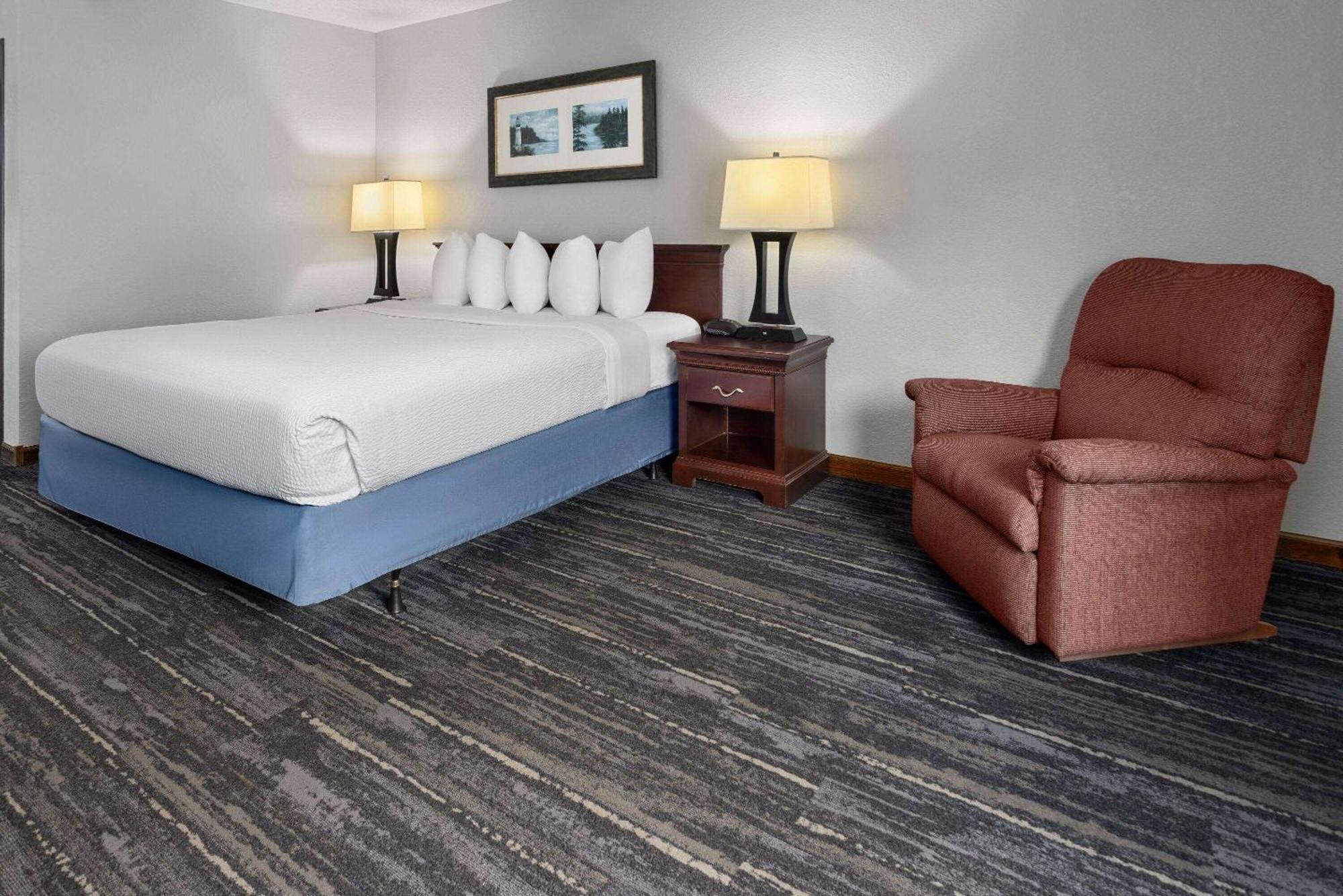 Days Inn By Wyndham Iron Mountain Zewnętrze zdjęcie