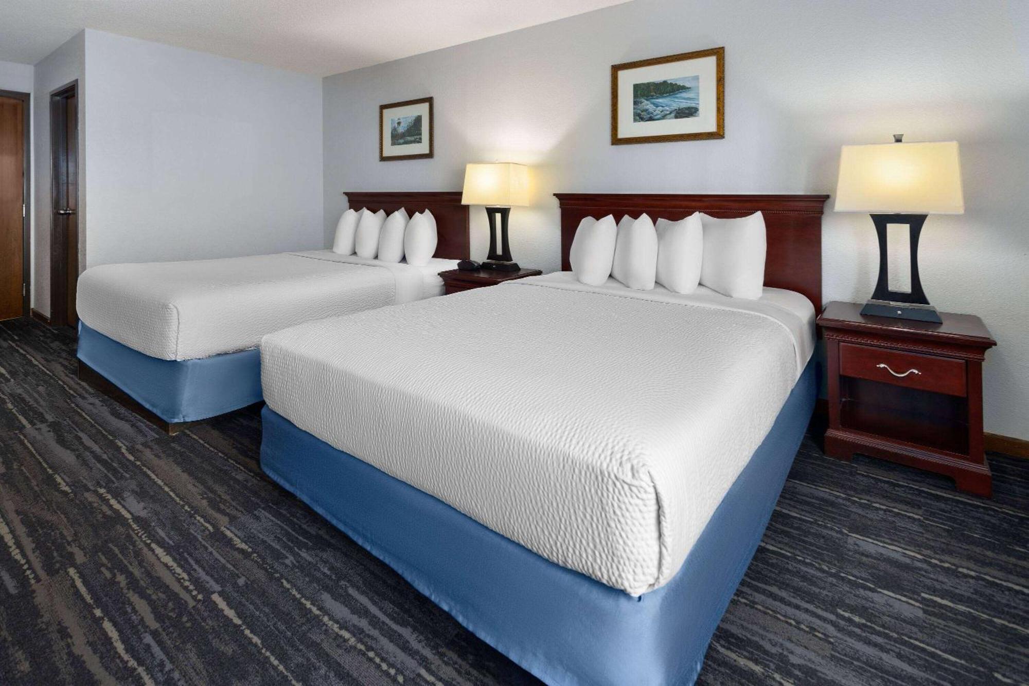 Days Inn By Wyndham Iron Mountain Zewnętrze zdjęcie